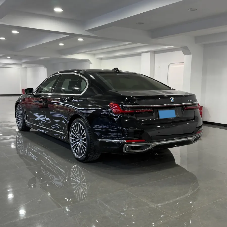 2019 BMW 7 Series 3.0T 340HP L6 8AT,autocango,china used car exporter,china ev exporter,chinese used car exporter,chinese used ev exporter