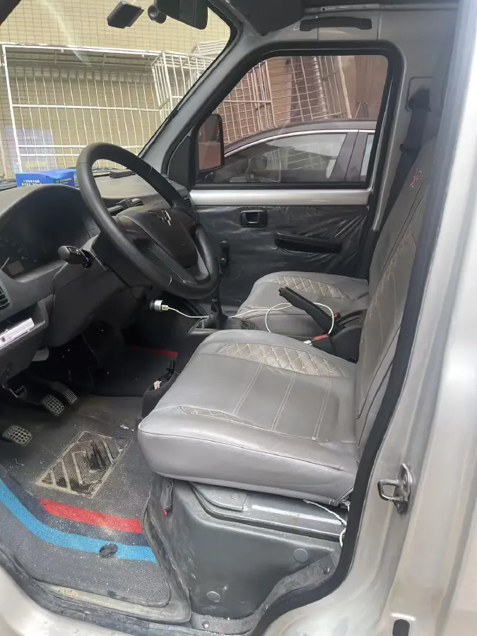 2024 WuLing RongGuang Mini Truck 1.5L 102HP L4 5MT,autocango,china used car exporter,china ev exporter,chinese used car exporter,chinese used ev exporter