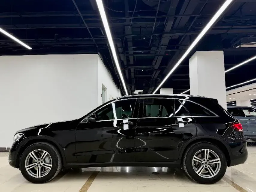 2021 Mercedes-Benz GLC Class 2.0T 197HP L4 9AT,autocango,china used car exporter,china ev exporter,chinese used car exporter,chinese used ev exporter