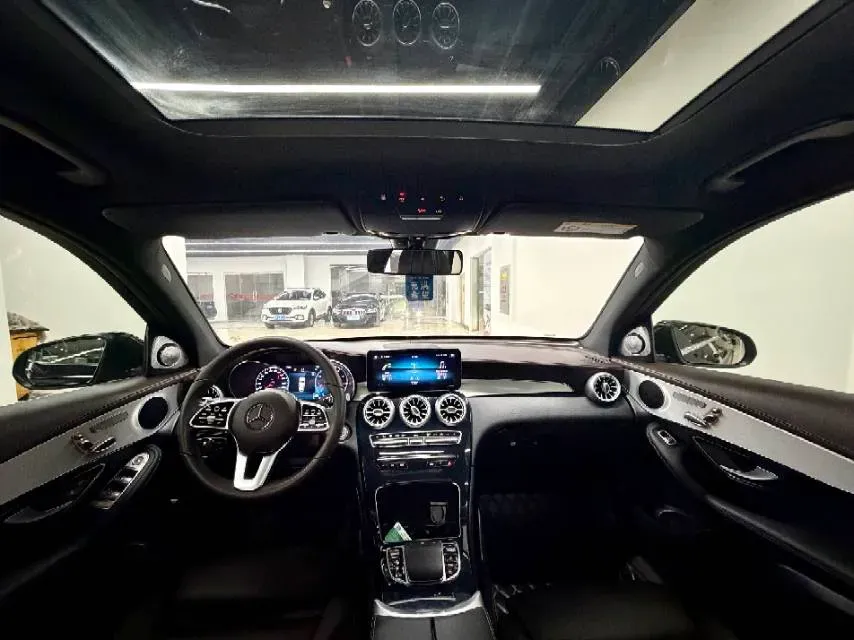 2021 Mercedes-Benz GLC Class 2.0T 197HP L4 9AT,autocango,china used car exporter,china ev exporter,chinese used car exporter,chinese used ev exporter