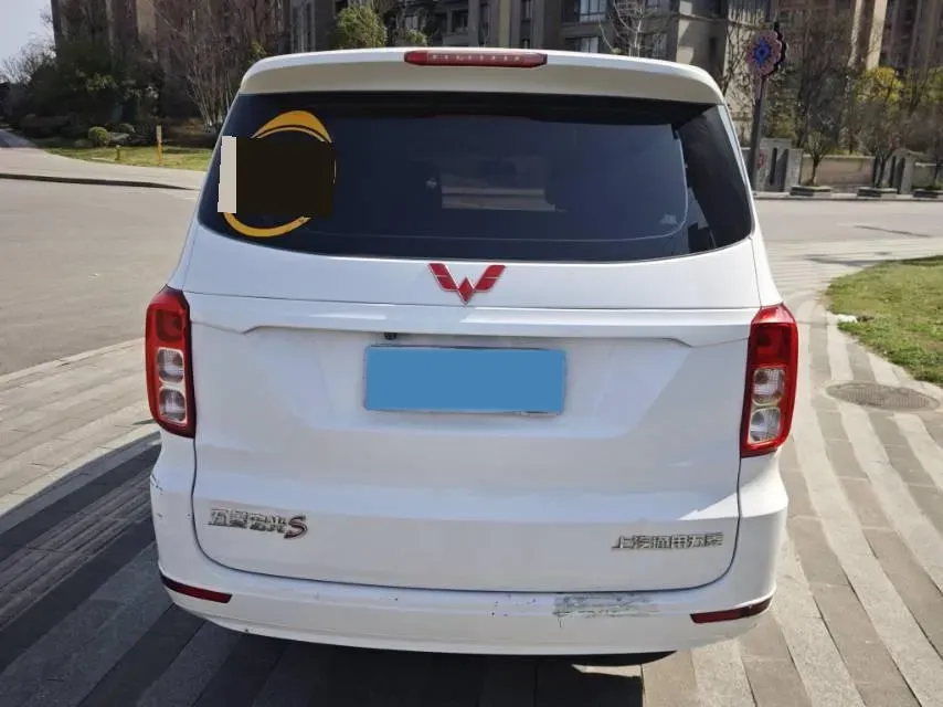 2019 WuLing HongGuang 1.5L 99HP L4 6MT,autocango,china used car exporter,china ev exporter,chinese used car exporter,chinese used ev exporter