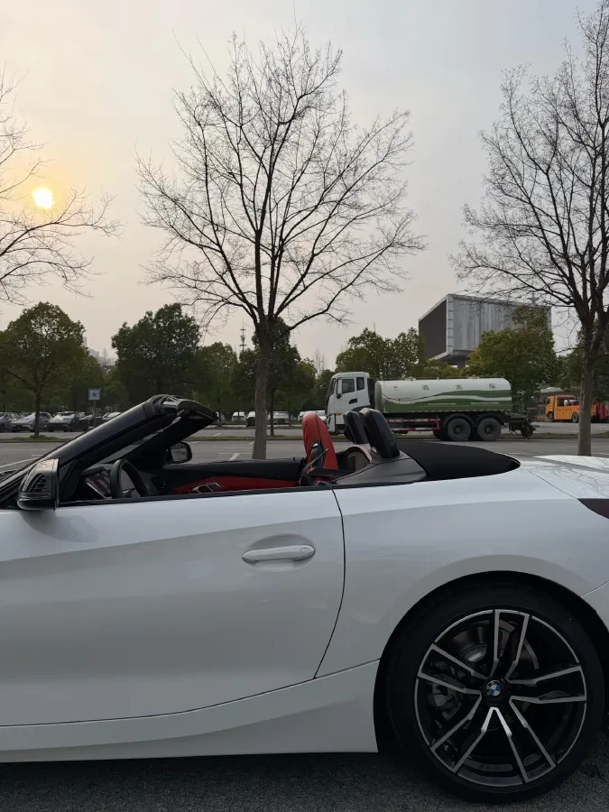 2019 BMW Z4 2.0T 197HP L4 8AT,autocango,china used car exporter,china ev exporter,chinese used car exporter,chinese used ev exporter