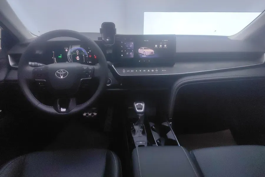 2026 Toyota Camry 2.0L 152HP L4 E-CVT Hybrid,autocango,china used car exporter,china ev exporter,chinese used car exporter,chinese used ev exporter