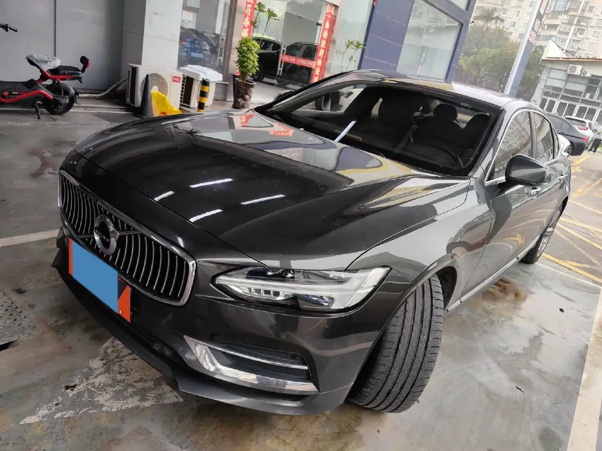 2019 Alfa Romeo Giulia 2.0T 280HP L4 8AT,autocango,china used car exporter,china ev exporter,chinese used car exporter,chinese used ev exporter