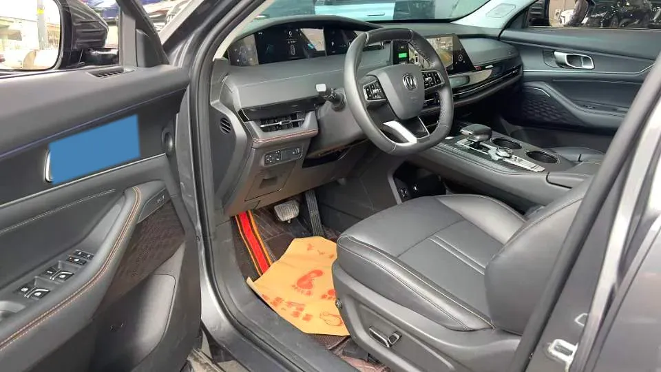 2021 ChangAn UNI-K 2.0T 233HP L4 8AT,autocango,china used car exporter,china ev exporter,chinese used car exporter,chinese used ev exporter