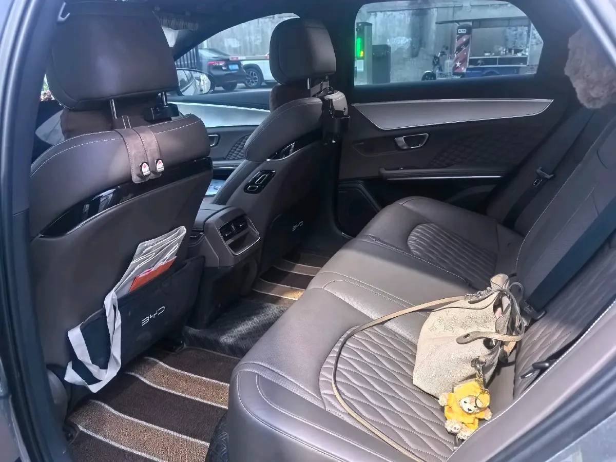 2022 Hycan A06 BEV 71KWH,autocango,china used car exporter,china ev exporter,chinese used car exporter,chinese used ev exporter