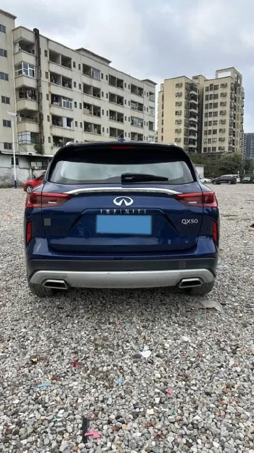 2018 Infiniti QX30 2.0T 211HP L4 7DCT,autocango,china used car exporter,china ev exporter,chinese used car exporter,chinese used ev exporter