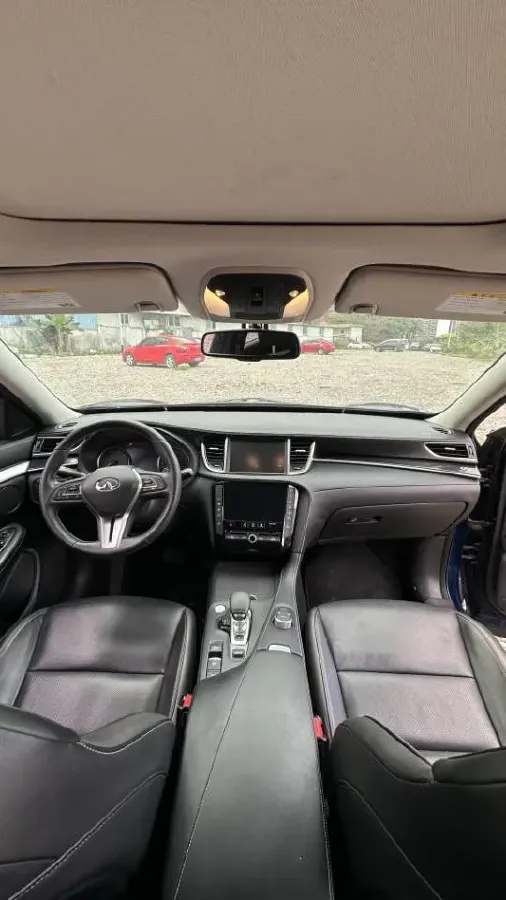 2018 Infiniti QX30 2.0T 211HP L4 7DCT,autocango,china used car exporter,china ev exporter,chinese used car exporter,chinese used ev exporter