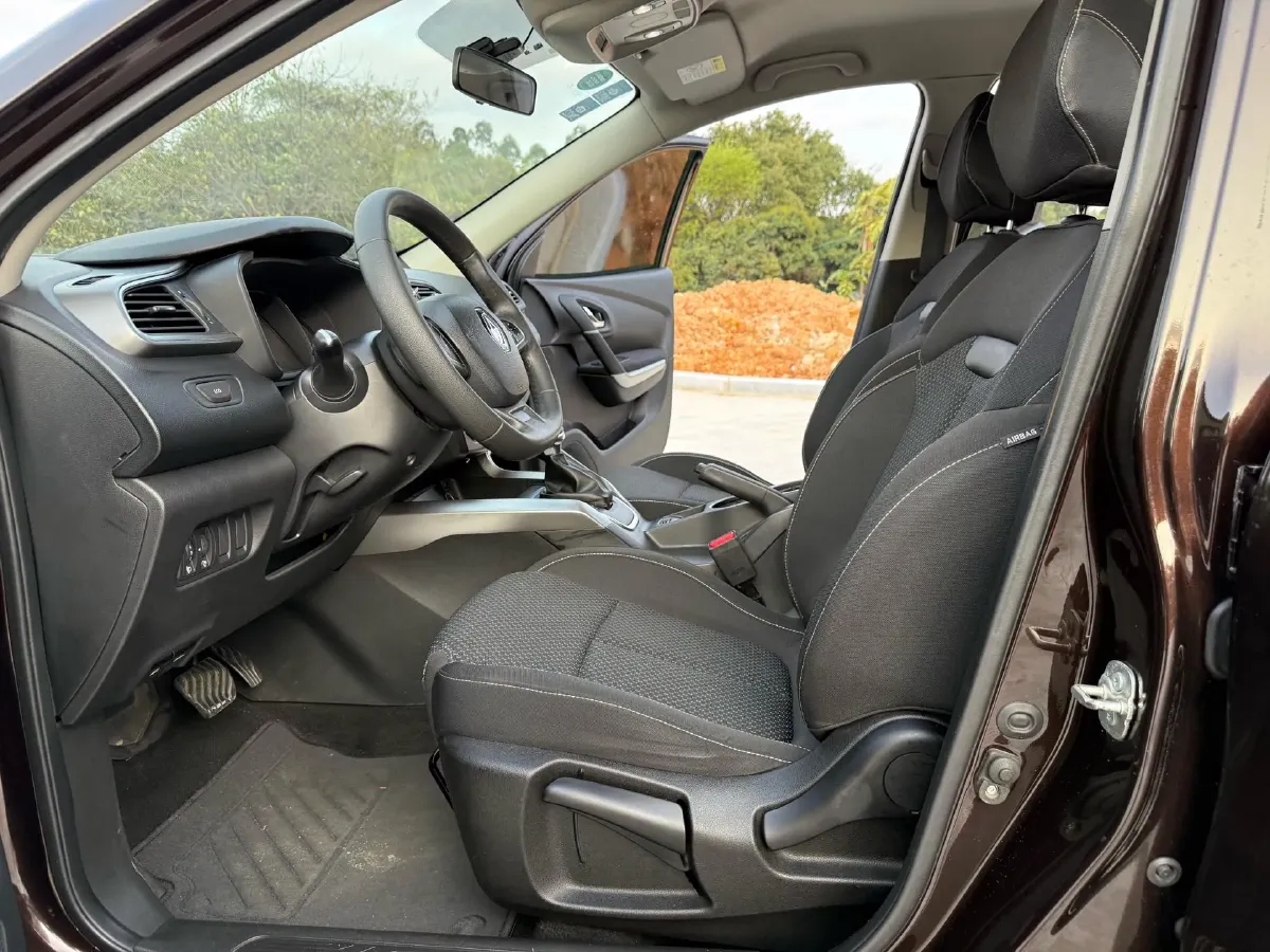 2017 Renault Kadjar 2.0L 150HP L4 CVT,autocango,china used car exporter,china ev exporter,chinese used car exporter,chinese used ev exporter