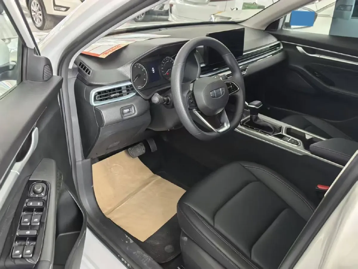 2025 Geely Emgrand 1.5L 127HP L4 CVT,autocango,china used car exporter,china ev exporter,chinese used car exporter,chinese used ev exporter