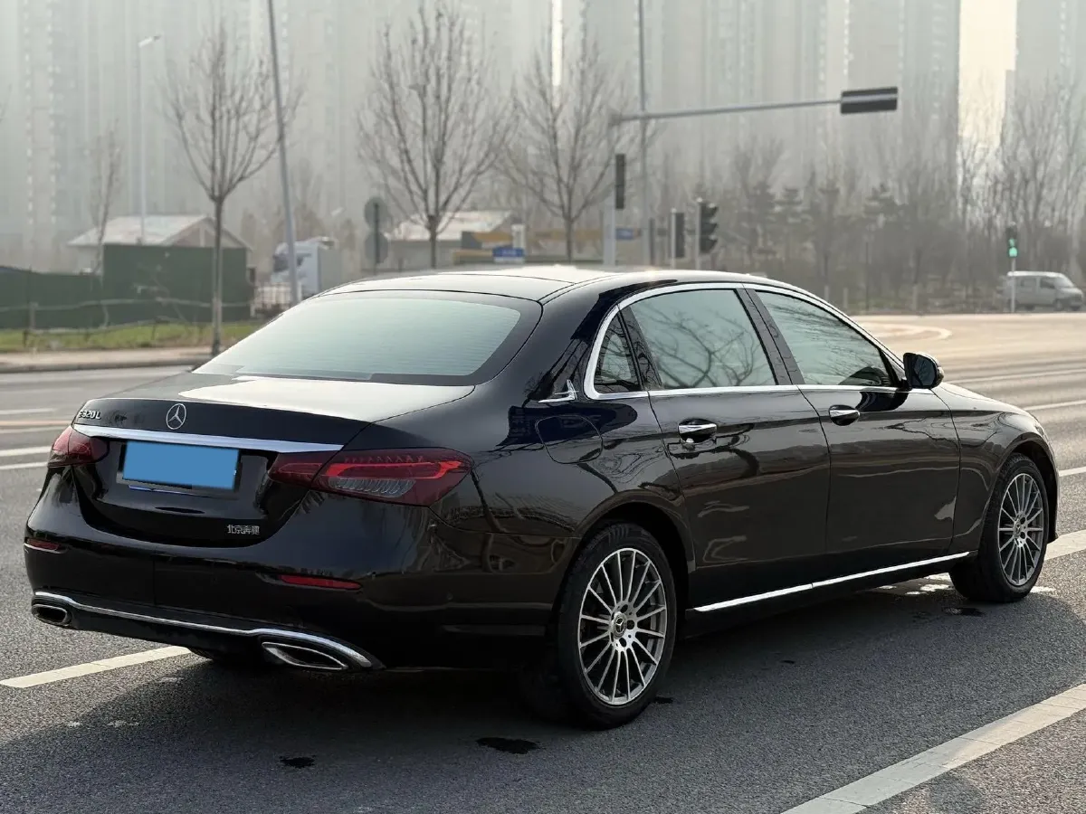 2022 Mercedes-Benz E Class 2.0T 197HP L4 9AT,autocango,china used car exporter,china ev exporter,chinese used car exporter,chinese used ev exporter