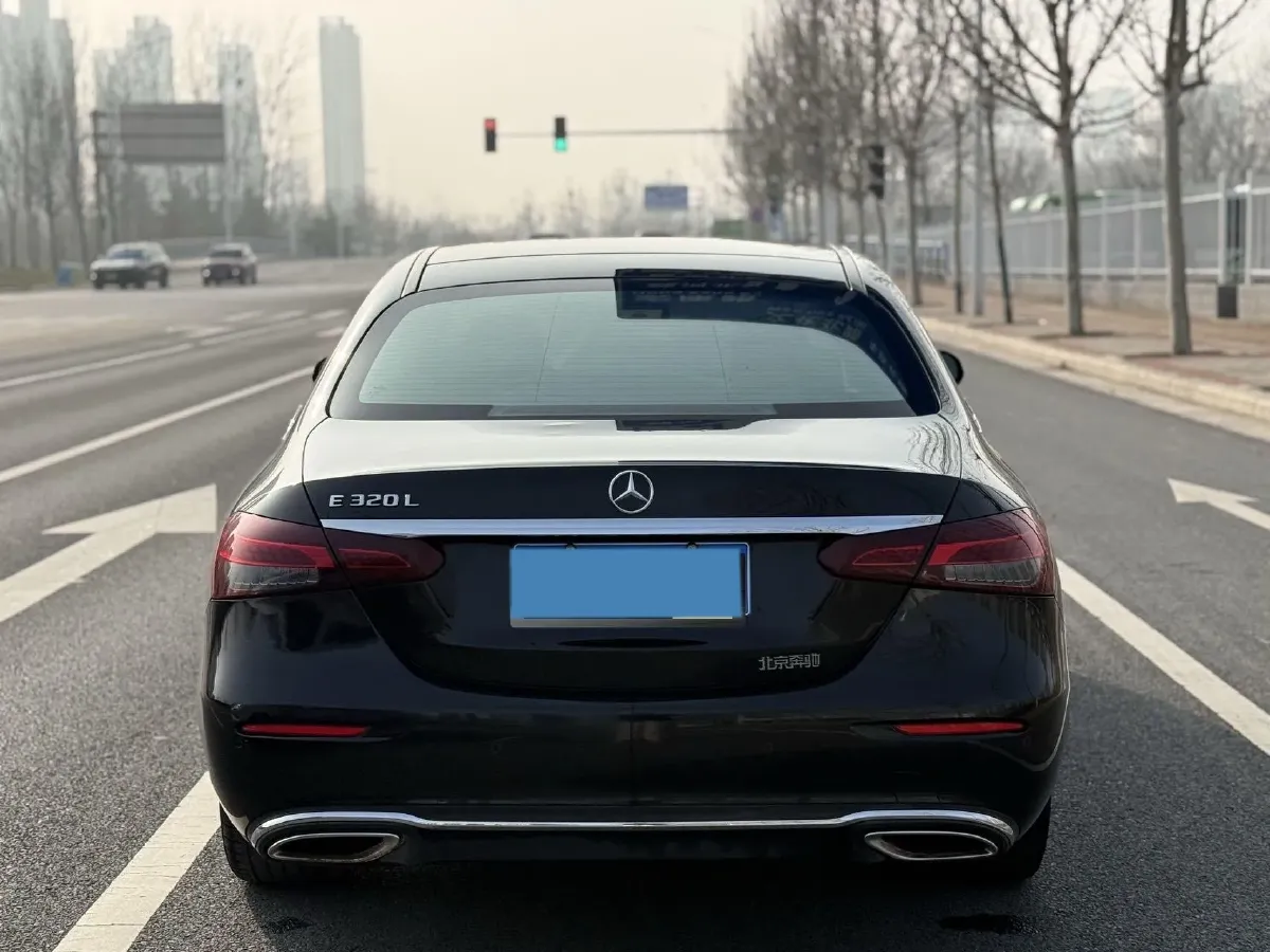 2022 Mercedes-Benz E Class 2.0T 197HP L4 9AT,autocango,china used car exporter,china ev exporter,chinese used car exporter,chinese used ev exporter