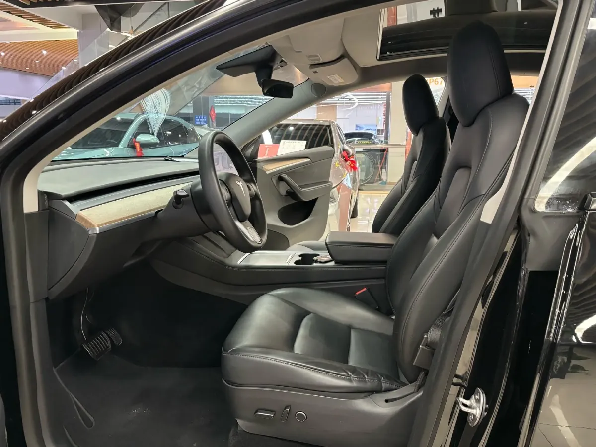 2021 Tesla Model Y BEV 60KWH,autocango,china used car exporter,china ev exporter,chinese used car exporter,chinese used ev exporter
