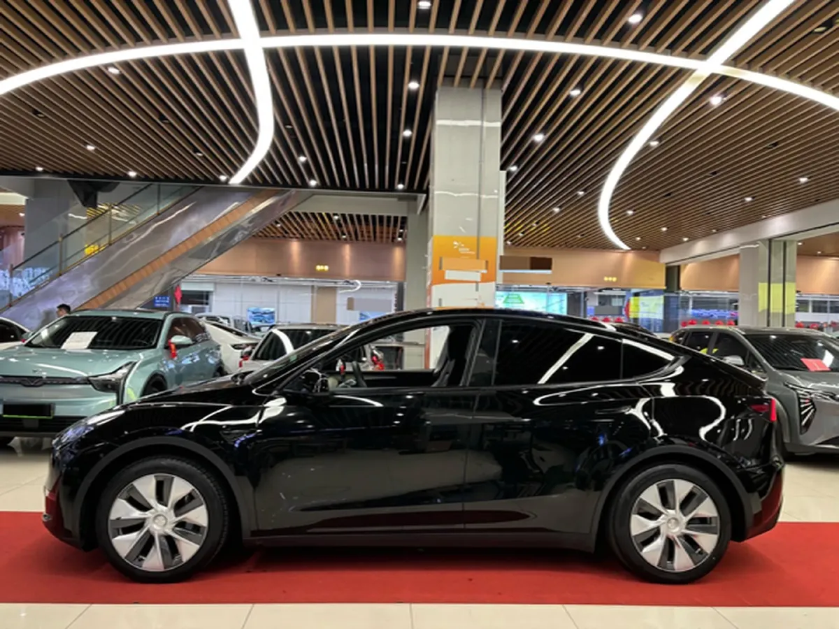 2021 Tesla Model Y BEV 60KWH,autocango,china used car exporter,china ev exporter,chinese used car exporter,chinese used ev exporter