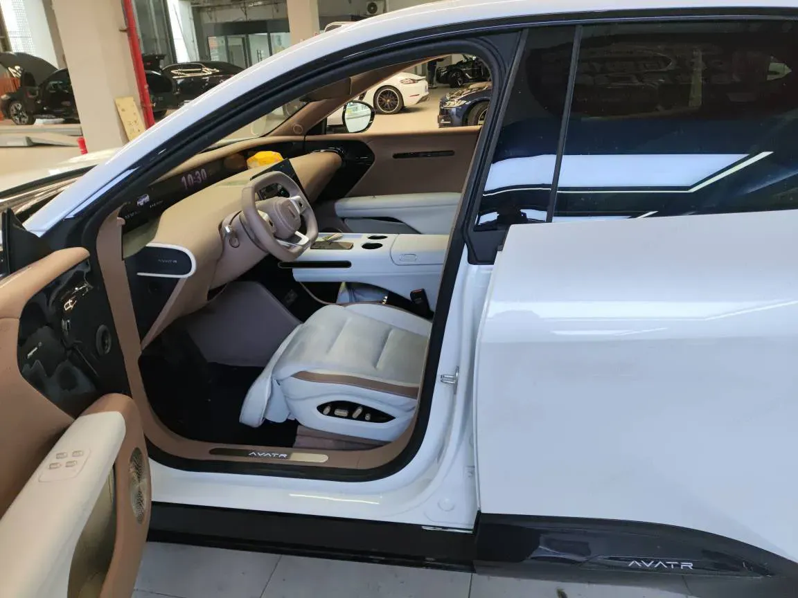 2024 Avatr 07 1.5T 156HP L4 REEV 39.05KWH,autocango,china used car exporter,china ev exporter,chinese used car exporter,chinese used ev exporter