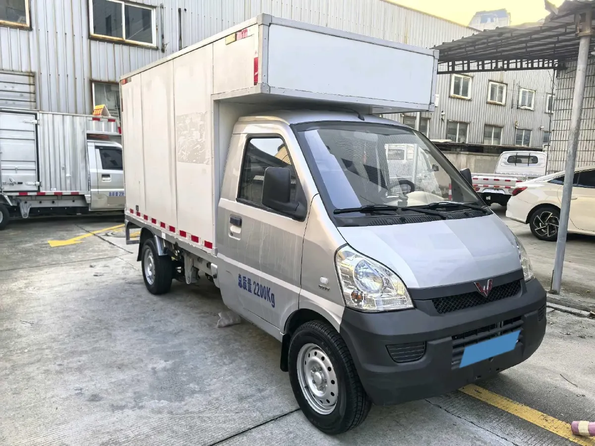 2021 WuLing RongGuang Mini Truck 1.5L 99HP L4 5MT,autocango,china used car exporter,china ev exporter,chinese used car exporter,chinese used ev exporter