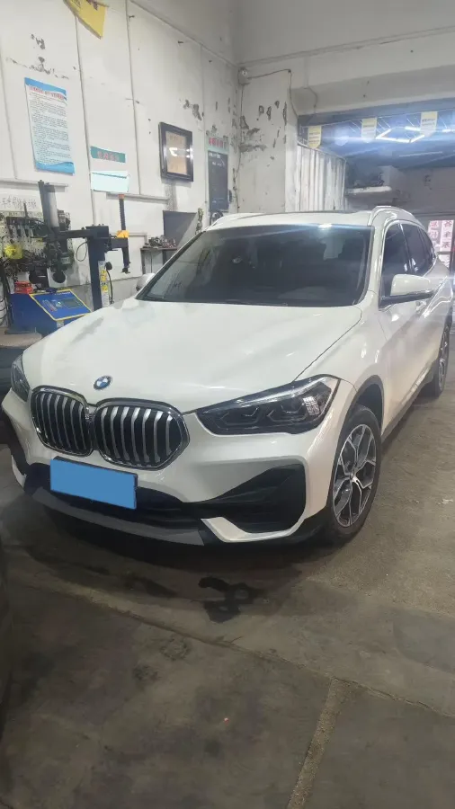 2022 BMW X1 2.0T 192HP L4 7DCT,autocango,china used car exporter,china ev exporter,chinese used car exporter,chinese used ev exporter