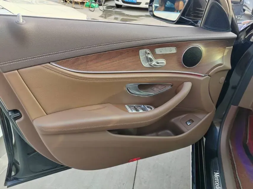 2021 Mercedes-Benz E Class 2.0T 258HP L4 9AT,autocango,china used car exporter,china ev exporter,chinese used car exporter,chinese used ev exporter
