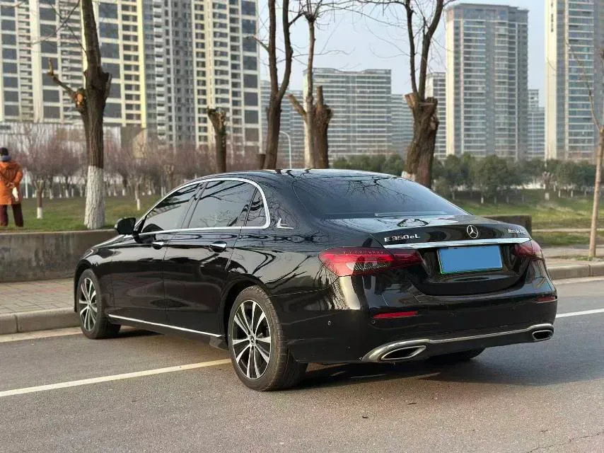 2022 Mercedes-Benz E Class 2.0T 211HP L4 9AT PHEV 25.4KWH,autocango,china used car exporter,china ev exporter,chinese used car exporter,chinese used ev exporter