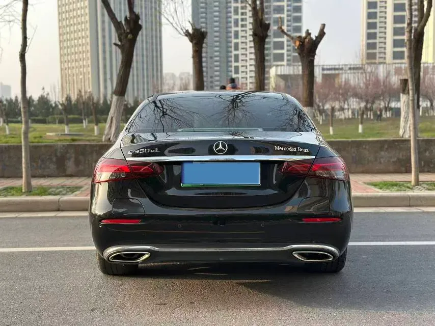 2022 Mercedes-Benz E Class 2.0T 211HP L4 9AT PHEV 25.4KWH,autocango,china used car exporter,china ev exporter,chinese used car exporter,chinese used ev exporter
