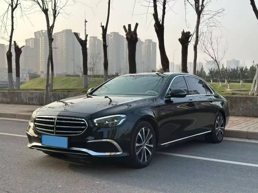 2022 Mercedes-Benz E Class 2.0T 211HP L4 9AT PHEV 25.4KWH,autocango,china used car exporter,china ev exporter,chinese used car exporter,chinese used ev exporter