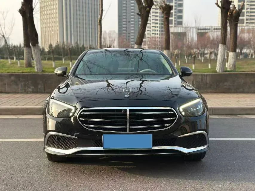 2022 Mercedes-Benz E Class 2.0T 211HP L4 9AT PHEV 25.4KWH,autocango,china used car exporter,china ev exporter,chinese used car exporter,chinese used ev exporter