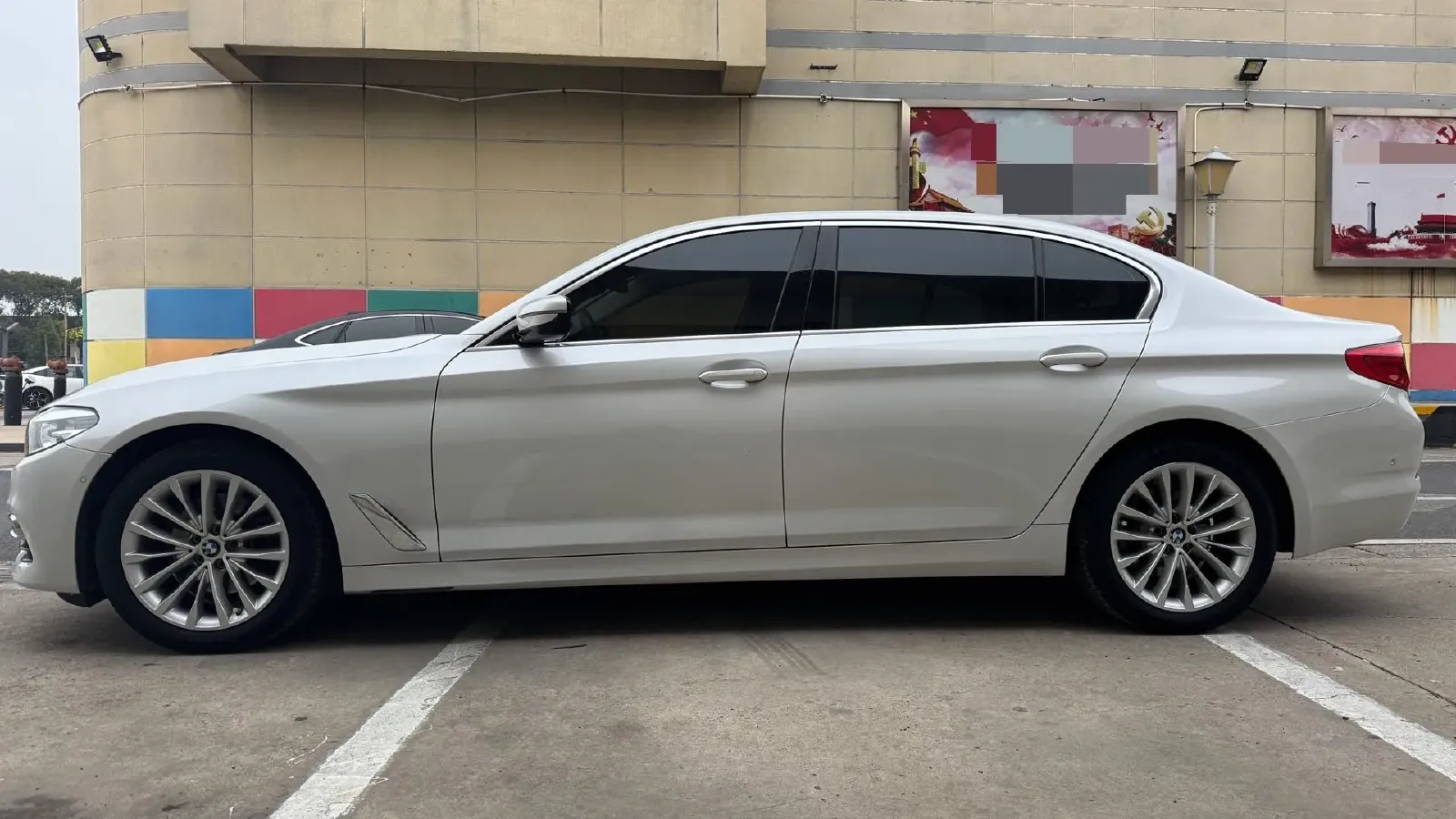 2020 BMW 5 Series 2.0T 184HP L4 8AT,autocango,china used car exporter,china ev exporter,chinese used car exporter,chinese used ev exporter