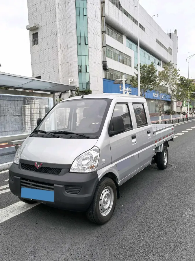 2023 WuLing ZhiGuang Mini Truck 1.5L 102HP L4 5MT,autocango,china used car exporter,china ev exporter,chinese used car exporter,chinese used ev exporter