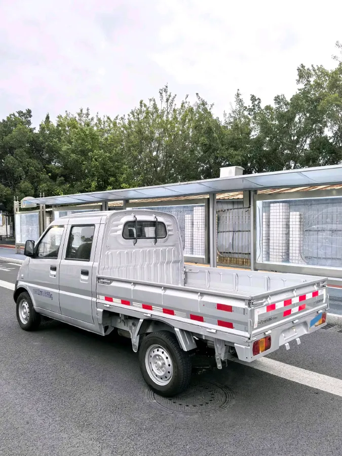 2023 WuLing ZhiGuang Mini Truck 1.5L 102HP L4 5MT,autocango,china used car exporter,china ev exporter,chinese used car exporter,chinese used ev exporter