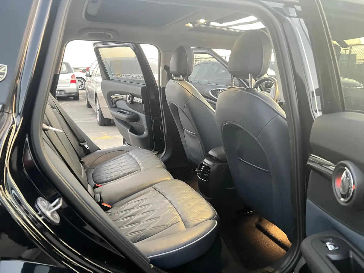 2022 MINI CLUBMAN 2.0T 192HP L4 7DCT,autocango,china used car exporter,china ev exporter,chinese used car exporter,chinese used ev exporter