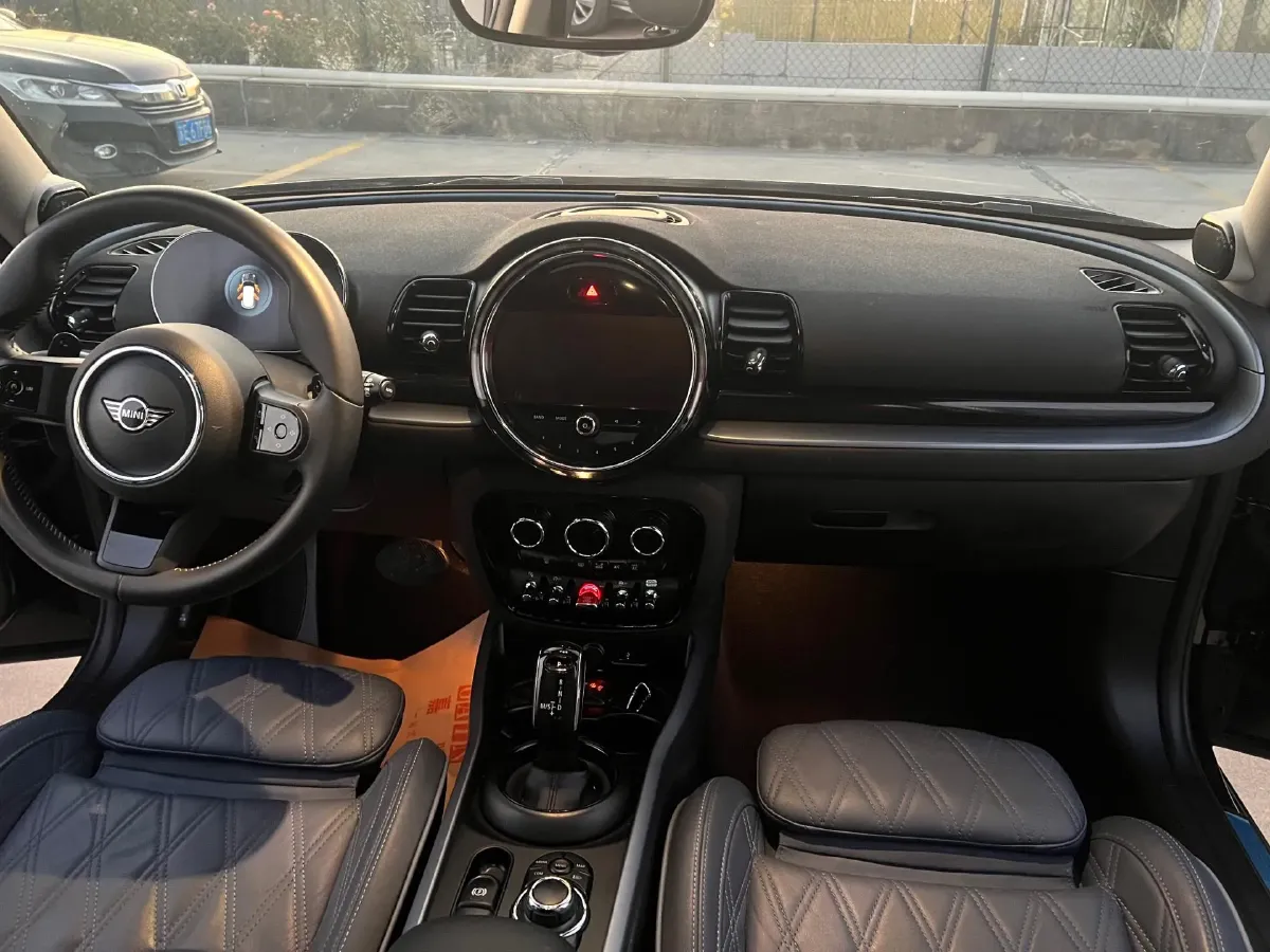 2022 MINI CLUBMAN 2.0T 192HP L4 7DCT,autocango,china used car exporter,china ev exporter,chinese used car exporter,chinese used ev exporter