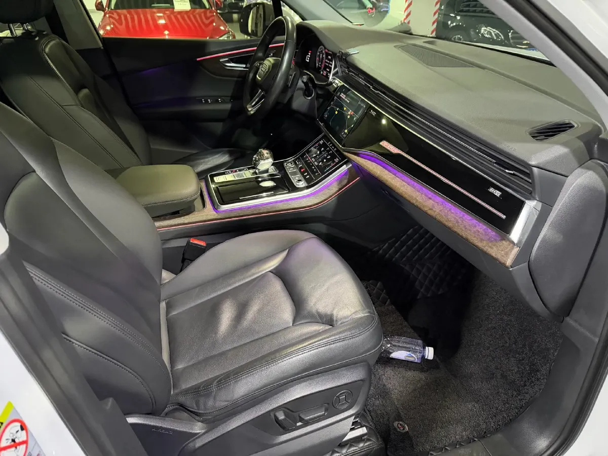 2021 Audi Q7 2.0T 245HP L4 8AT,autocango,china used car exporter,china ev exporter,chinese used car exporter,chinese used ev exporter