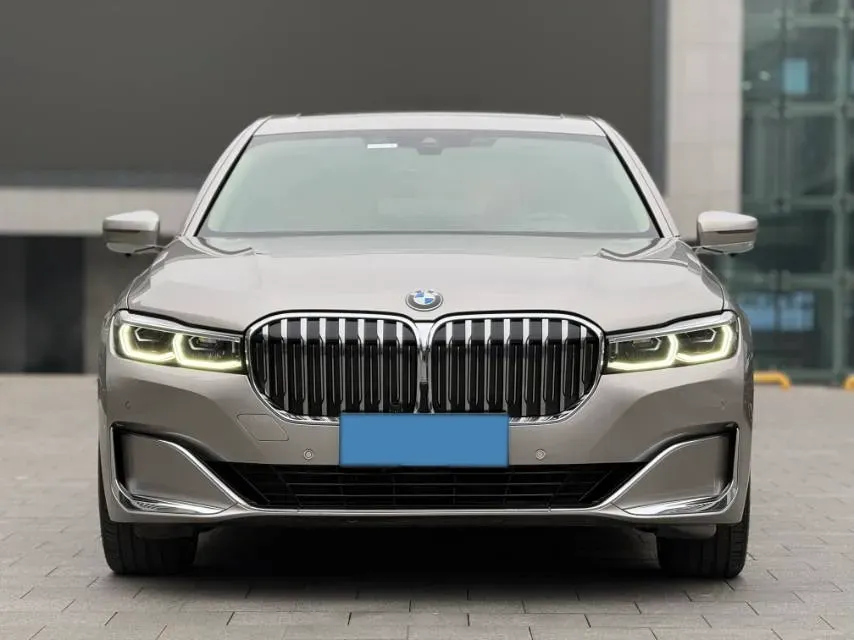 2019 BMW 7 Series 3.0T 340HP L6 8AT,autocango,china used car exporter,china ev exporter,chinese used car exporter,chinese used ev exporter