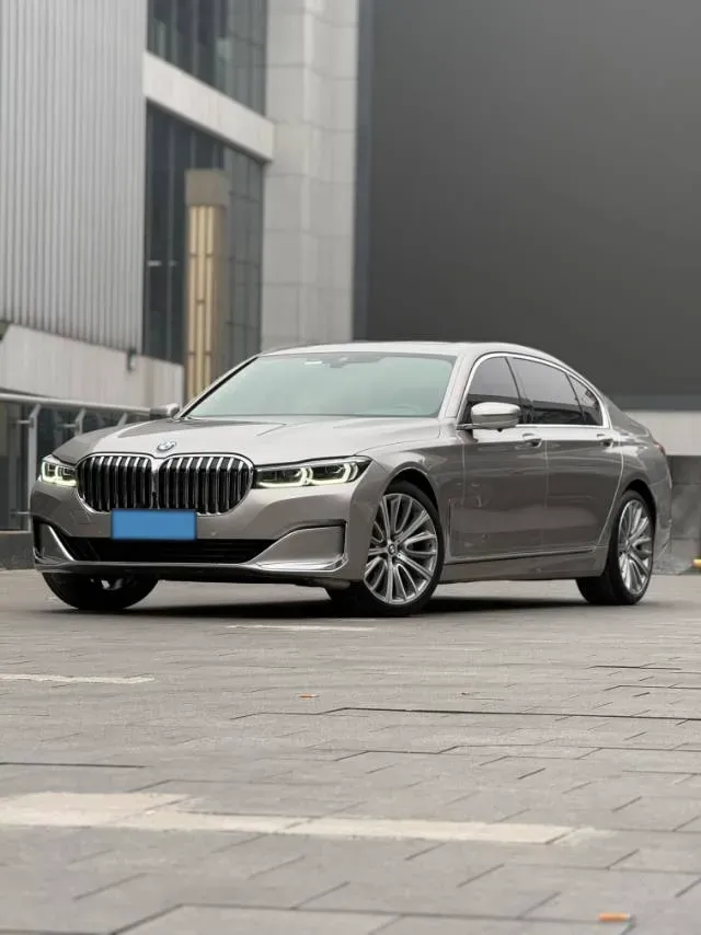 2019 BMW 7 Series 3.0T 340HP L6 8AT,autocango,china used car exporter,china ev exporter,chinese used car exporter,chinese used ev exporter