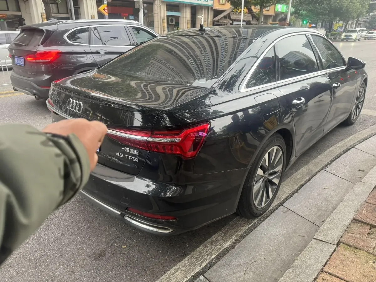 2020 Audi A6L 2.0T 224HP L4 7DCT,autocango,china used car exporter,china ev exporter,chinese used car exporter,chinese used ev exporter