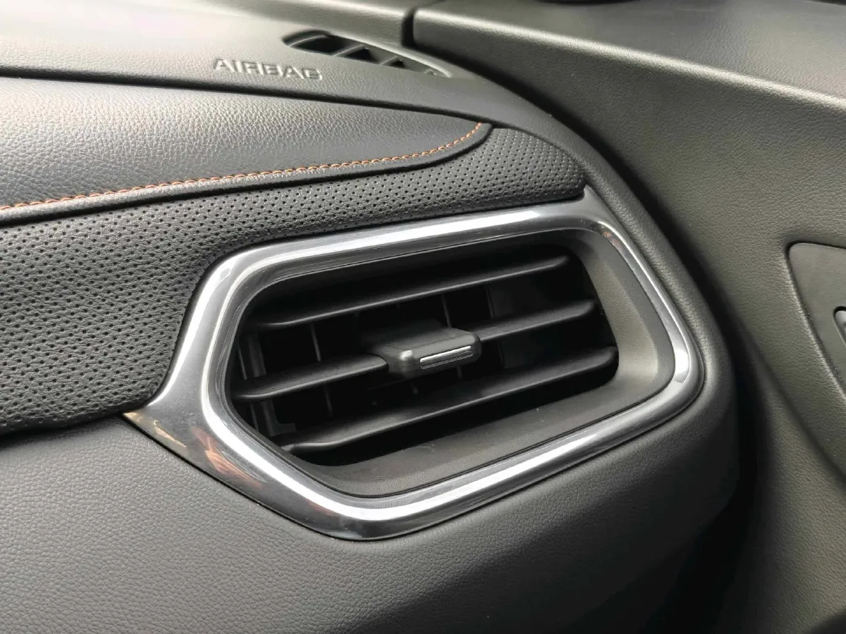 2018 Chevrolet Equinox 2.0T 260HP L4 9AT,autocango,china used car exporter,china ev exporter,chinese used car exporter,chinese used ev exporter