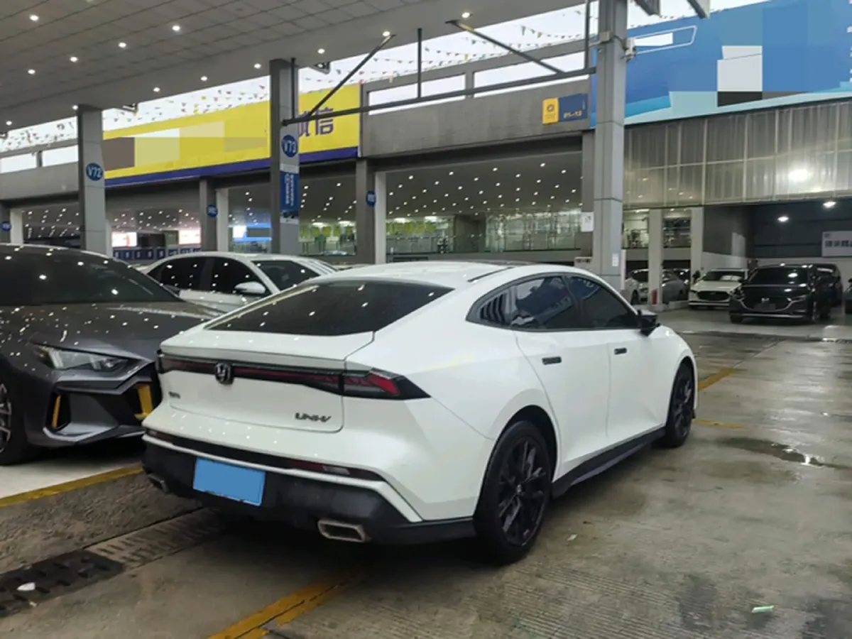 2024 Chery Arrizo 8 1.6T 197HP L4 7DCT,autocango,china used car exporter,china ev exporter,chinese used car exporter,chinese used ev exporter