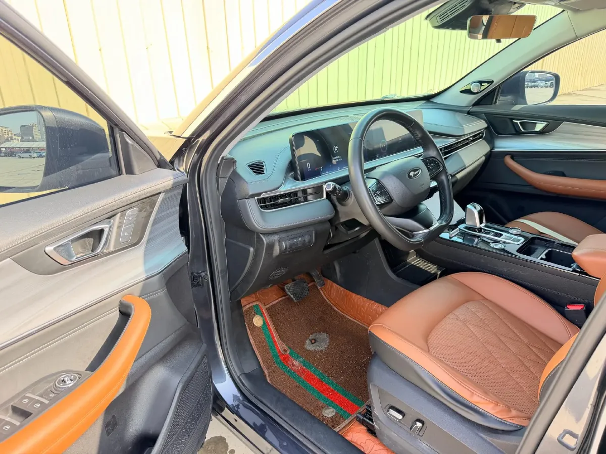 2021 Chery Tiggo 8 Plus 1.6T 197HP L4 7DCT,autocango,china used car exporter,china ev exporter,chinese used car exporter,chinese used ev exporter