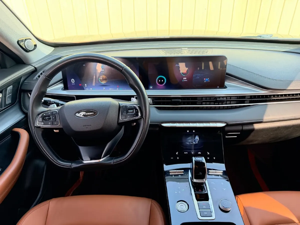 2021 Chery Tiggo 8 Plus 1.6T 197HP L4 7DCT,autocango,china used car exporter,china ev exporter,chinese used car exporter,chinese used ev exporter