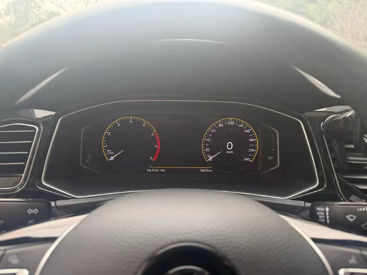 2020 Volkswagen T-Roc 1.4T 150HP L4 7DCT,autocango,china used car exporter,china ev exporter,chinese used car exporter,chinese used ev exporter