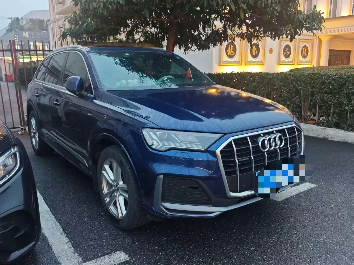 2020 Audi Q7 2.0T 245HP L4 8AT,autocango,china used car exporter,china ev exporter,chinese used car exporter,chinese used ev exporter