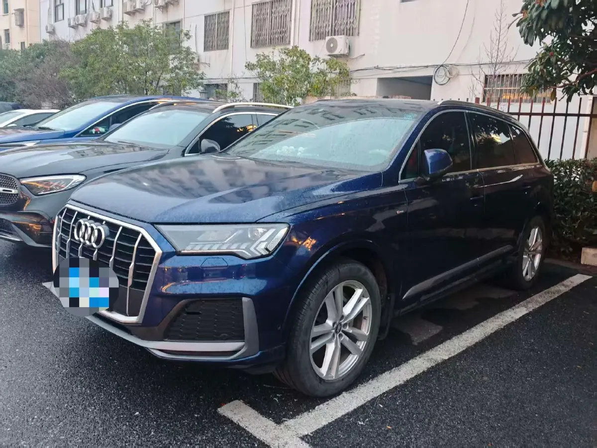 2020 Audi Q7 2.0T 245HP L4 8AT,autocango,china used car exporter,china ev exporter,chinese used car exporter,chinese used ev exporter