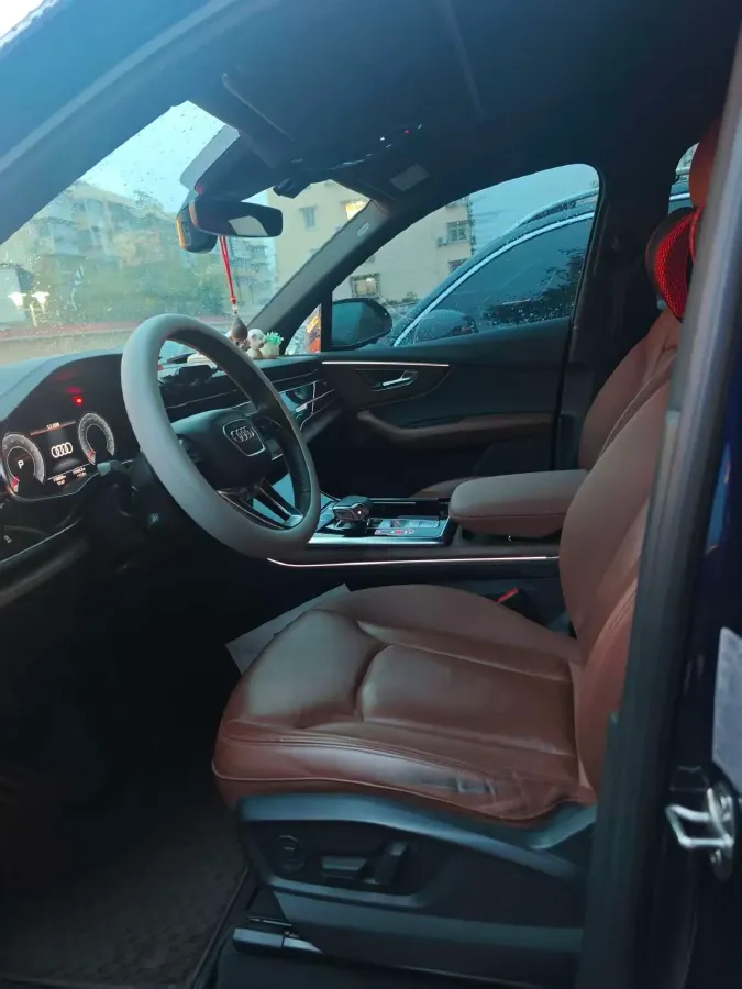 2020 Audi Q7 2.0T 245HP L4 8AT,autocango,china used car exporter,china ev exporter,chinese used car exporter,chinese used ev exporter