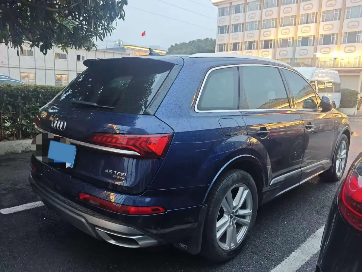 2020 Audi Q7 2.0T 245HP L4 8AT,autocango,china used car exporter,china ev exporter,chinese used car exporter,chinese used ev exporter
