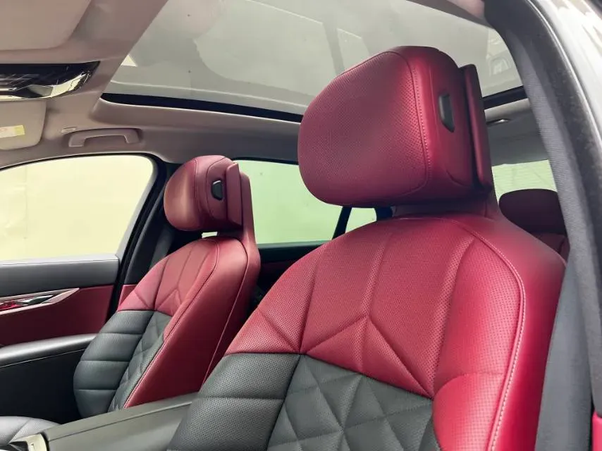 2023 BMW i7 BEV 101.7KWH,autocango,china used car exporter,china ev exporter,chinese used car exporter,chinese used ev exporter