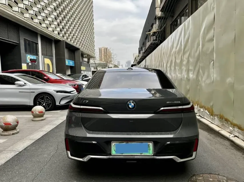 2023 BMW i7 BEV 101.7KWH,autocango,china used car exporter,china ev exporter,chinese used car exporter,chinese used ev exporter