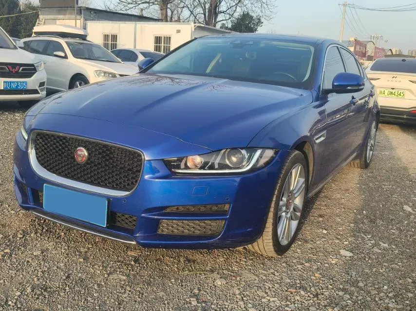 2019 Land Rover Discovery Sport 2.0T 200HP L4 9AT,autocango,china used car exporter,china ev exporter,chinese used car exporter,chinese used ev exporter