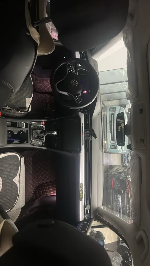 2023 Volkswagen Magotan 2.0T 186HP L4 7DCT,autocango,china used car exporter,china ev exporter,chinese used car exporter,chinese used ev exporter