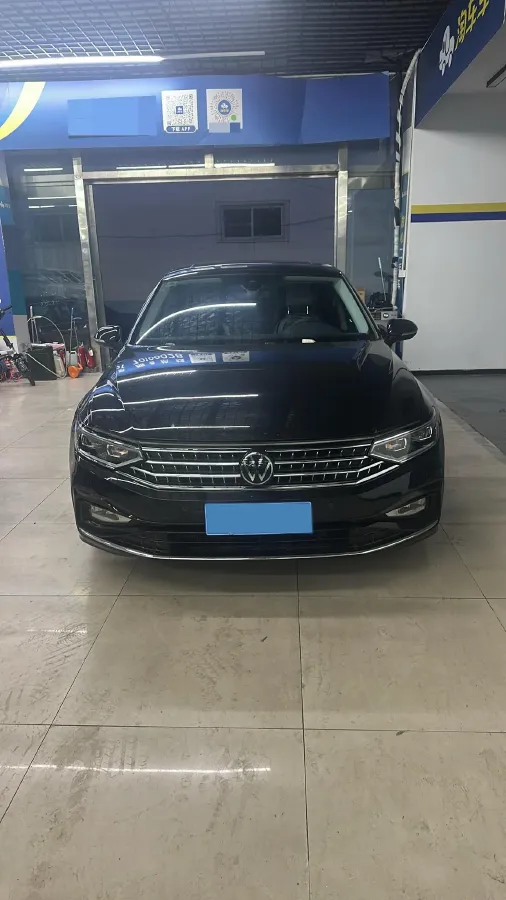 2023 Volkswagen Magotan 2.0T 186HP L4 7DCT,autocango,china used car exporter,china ev exporter,chinese used car exporter,chinese used ev exporter
