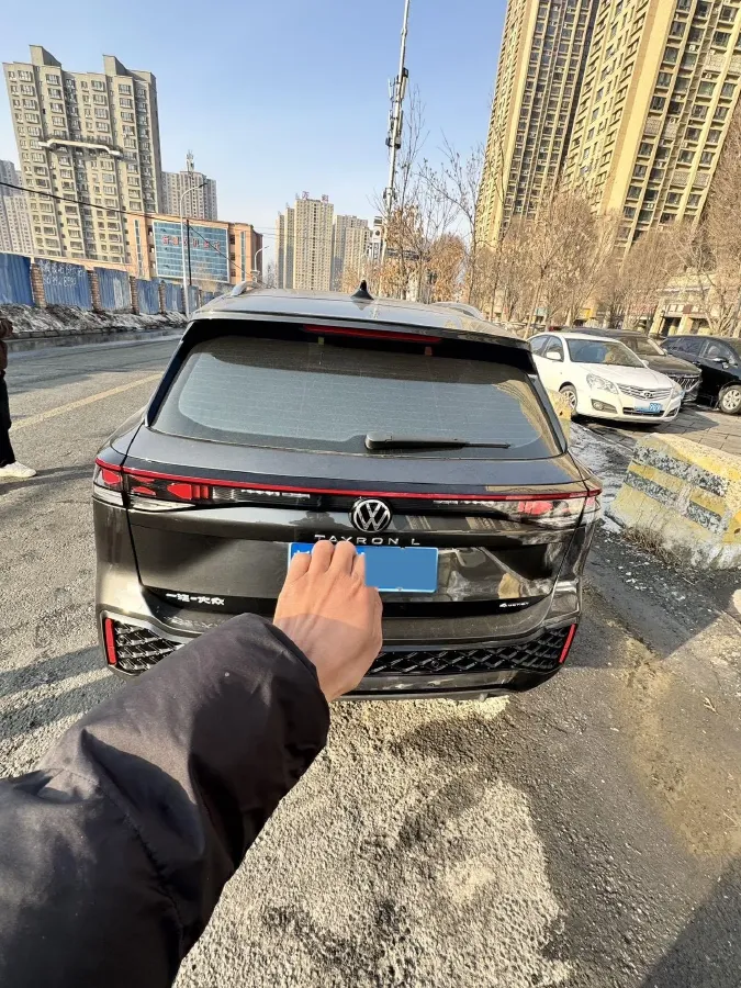 2025 Volkswagen Tayron 2.0T 220HP L4 7DCT,autocango,china used car exporter,china ev exporter,chinese used car exporter,chinese used ev exporter